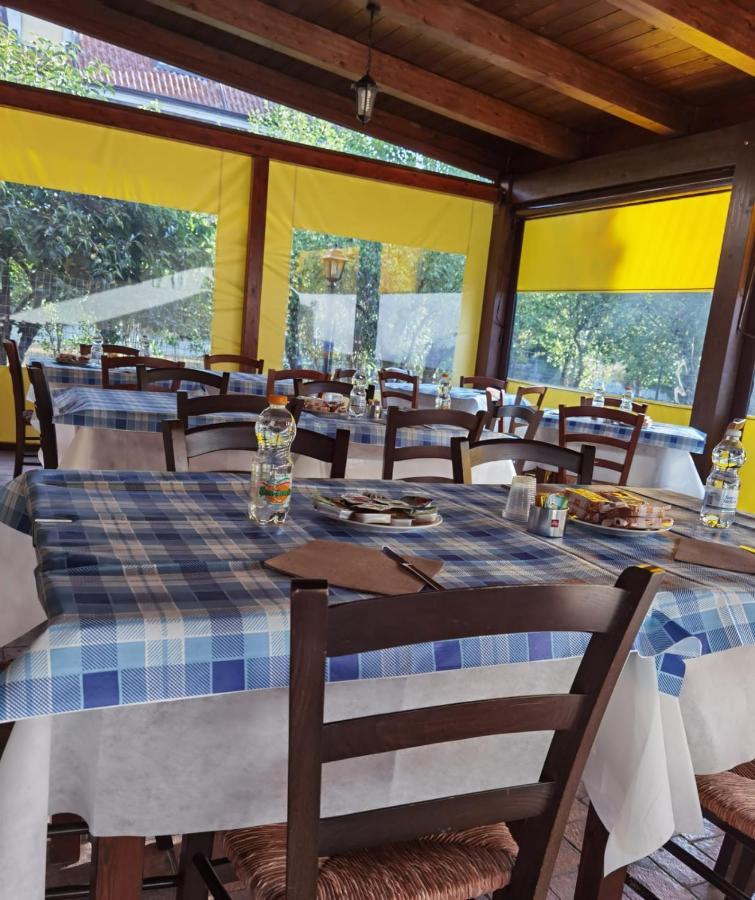 Hotel Edelweiss Laino Borgo Exterior photo
