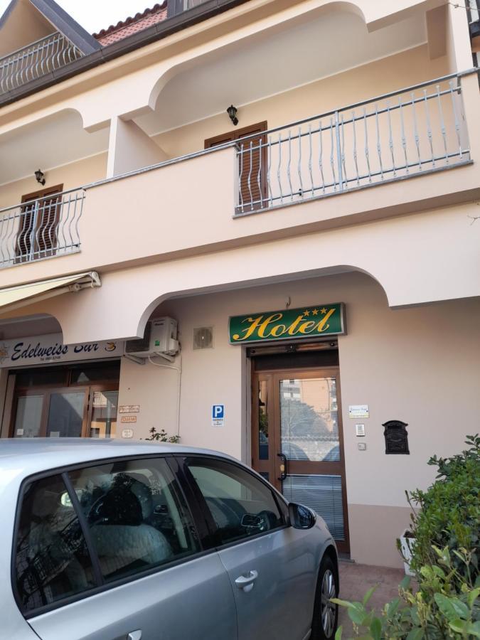 Hotel Edelweiss Laino Borgo Exterior photo