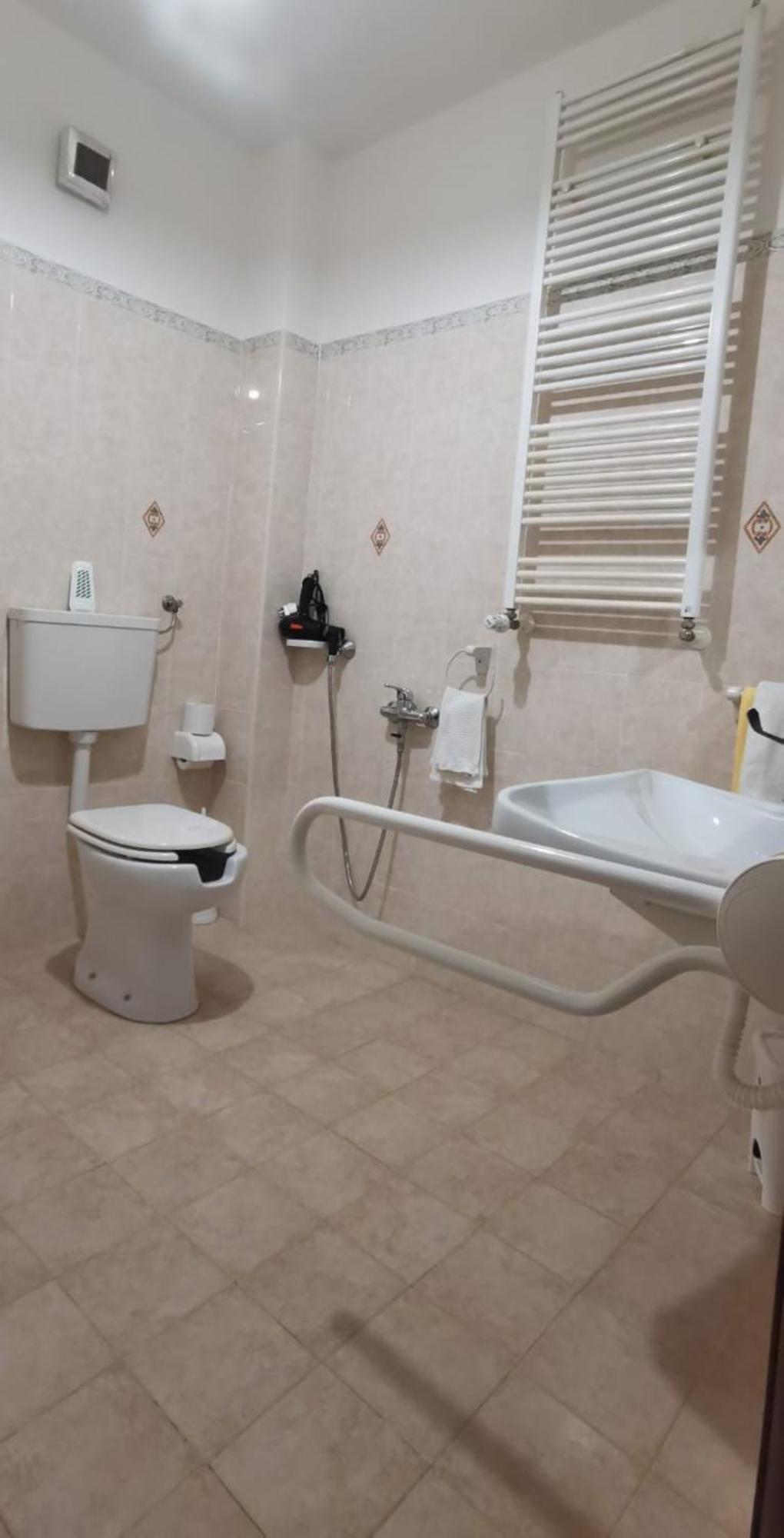 Hotel Edelweiss Laino Borgo Exterior photo
